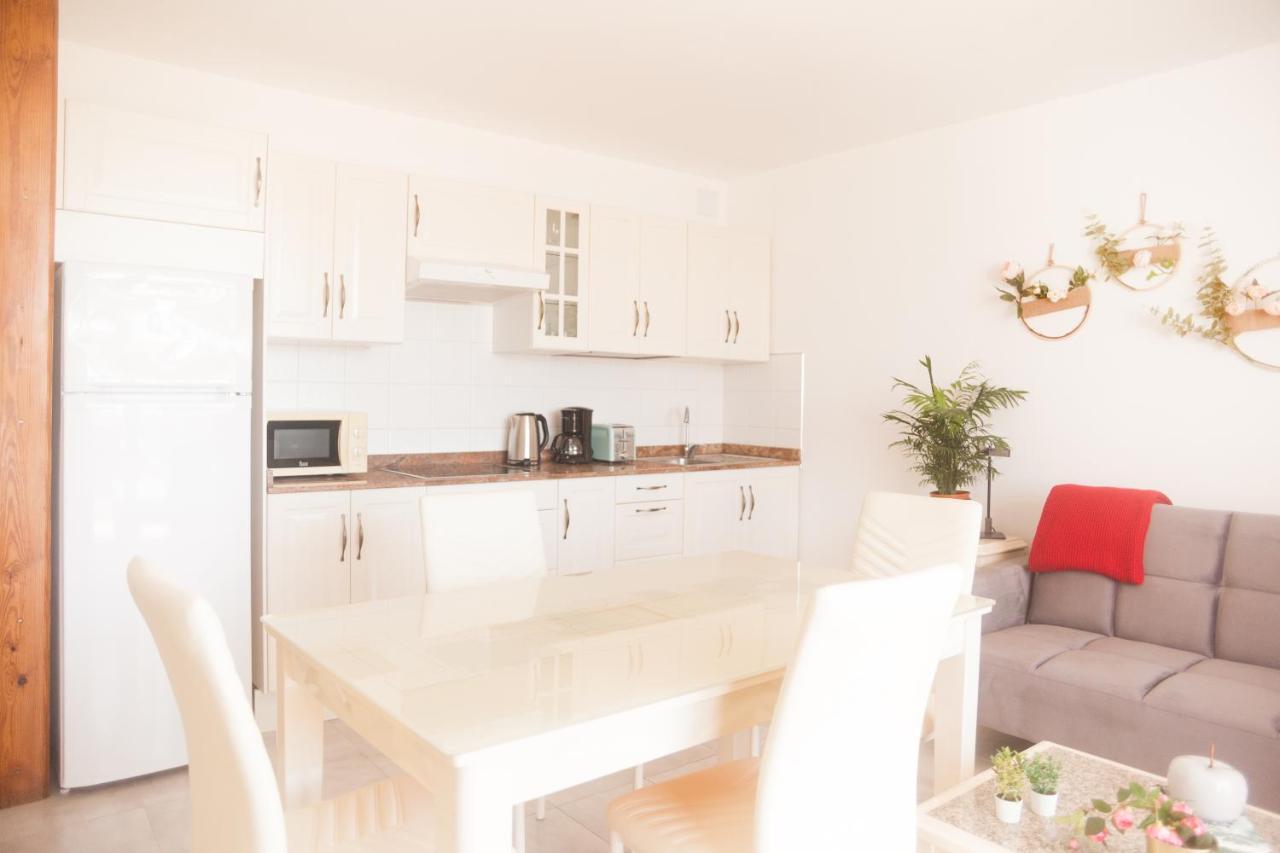 Apartamentos Thaisay Tías Extérieur photo